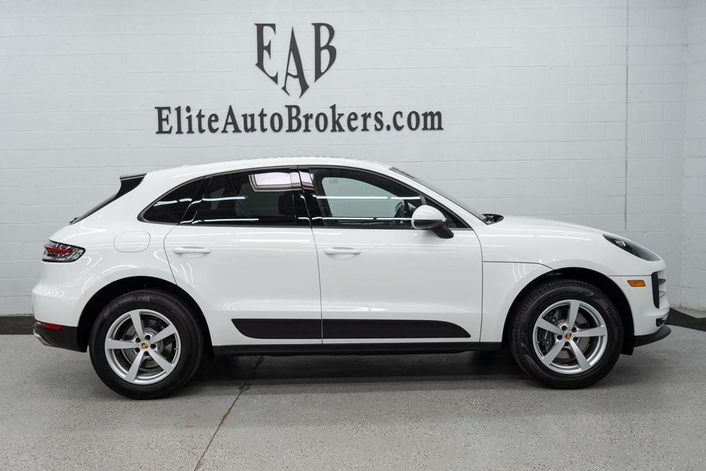 2021 Porsche Macan AWD - 22429839 - 3