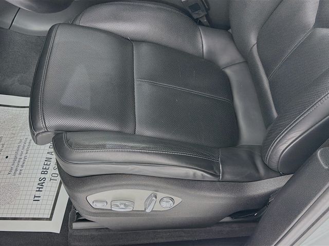 2021 Porsche Macan AWD - 22987537 - 13