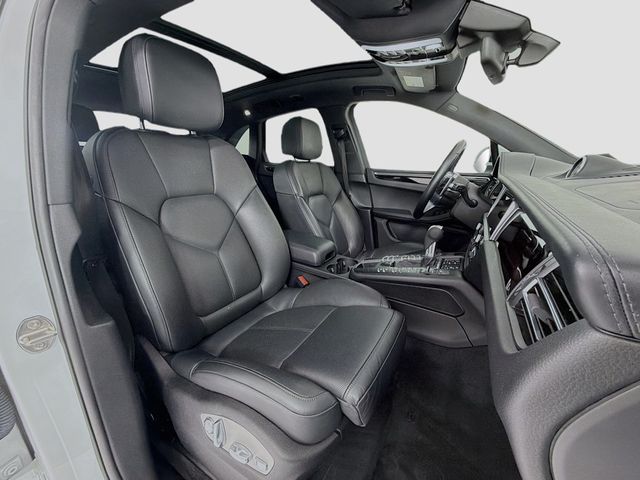 2021 Porsche Macan AWD - 22987537 - 29