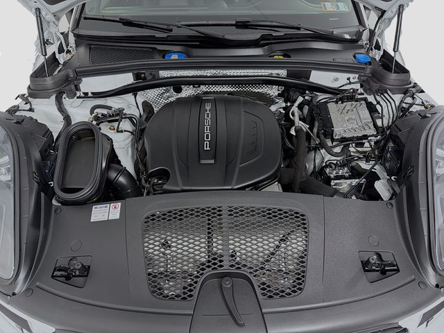 2021 Porsche Macan AWD - 22987537 - 31