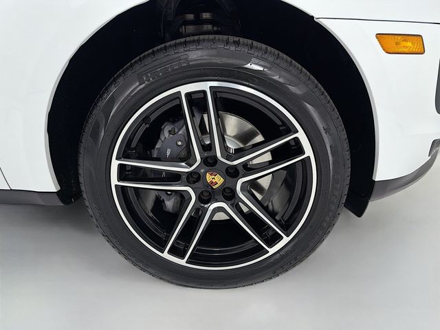 2021 Porsche Macan AWD - 22987537 - 34