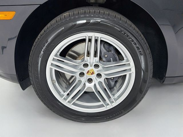 2021 Porsche Macan AWD - 23060469 - 31