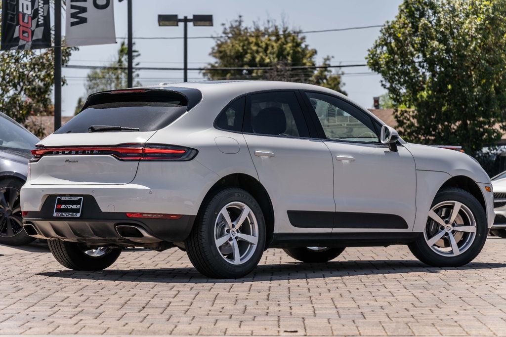 2021 Porsche Macan AWD - 22422794 - 9