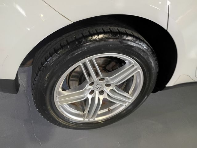 2021 Porsche Macan AWD Clean Carfax Florida SUV - 23092914 - 46