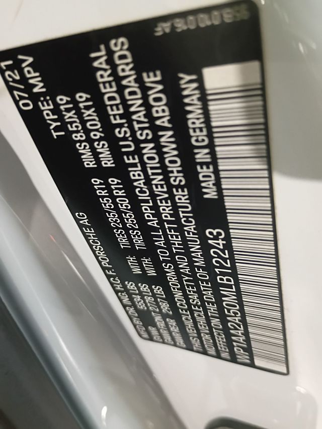 2021 Porsche Macan AWD Clean Carfax Florida SUV - 23092914 - 48