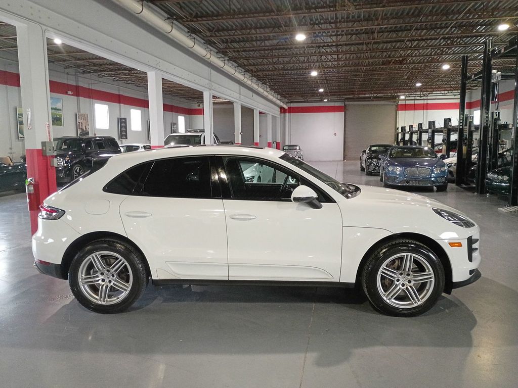 2021 Porsche Macan AWD Clean Carfax Florida SUV - 23092914 - 5