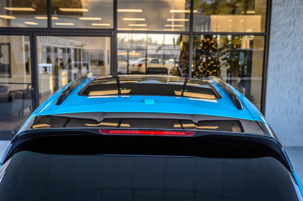 2021 Porsche Macan AWD - MIAMI BLUE - PANO ROOF - BACKUP CAM - BLUETOOTH - GORGEOUS - 22965782 - 9