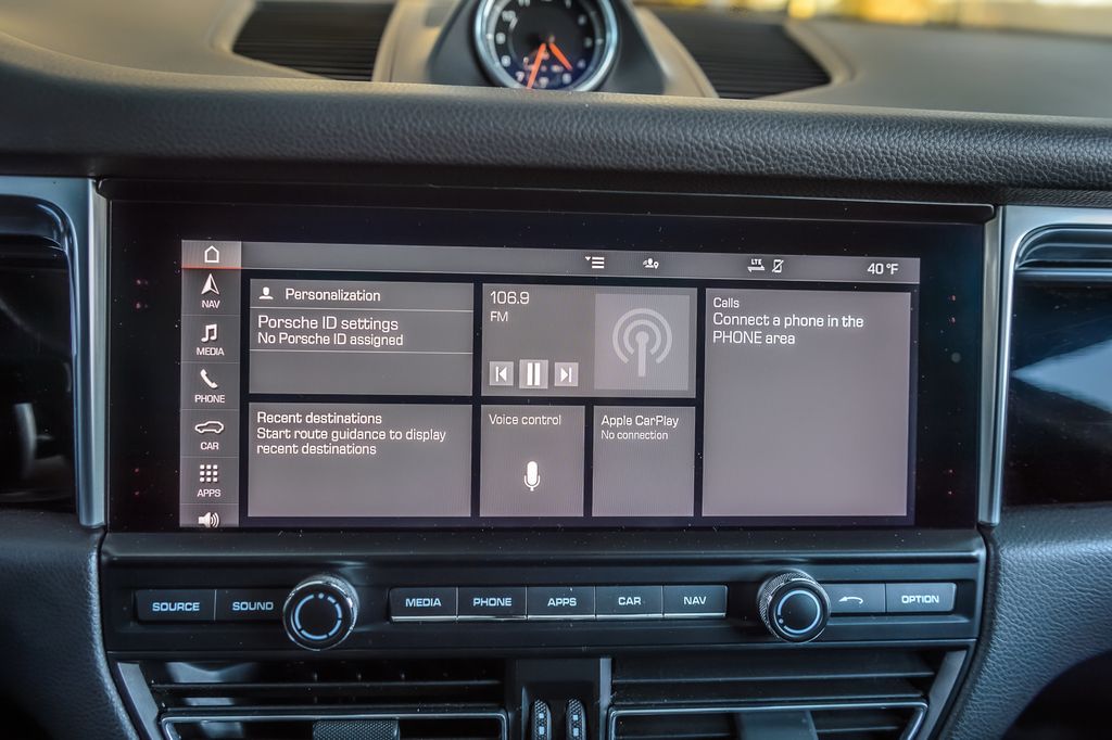 2021 Porsche Macan AWD - MIAMI BLUE - PANO ROOF - BACKUP CAM - BLUETOOTH - GORGEOUS - 22965782 - 18