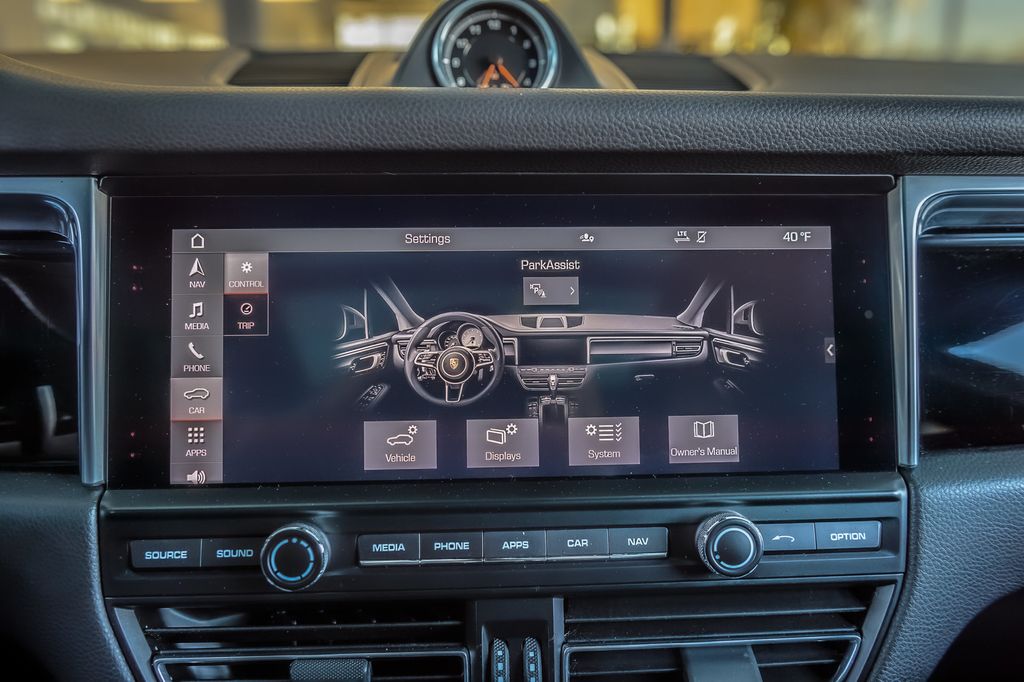 2021 Porsche Macan AWD - MIAMI BLUE - PANO ROOF - BACKUP CAM - BLUETOOTH - GORGEOUS - 22965782 - 21