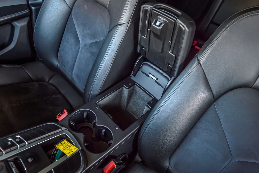 2021 Porsche Macan AWD - MIAMI BLUE - PANO ROOF - BACKUP CAM - BLUETOOTH - GORGEOUS - 22965782 - 31