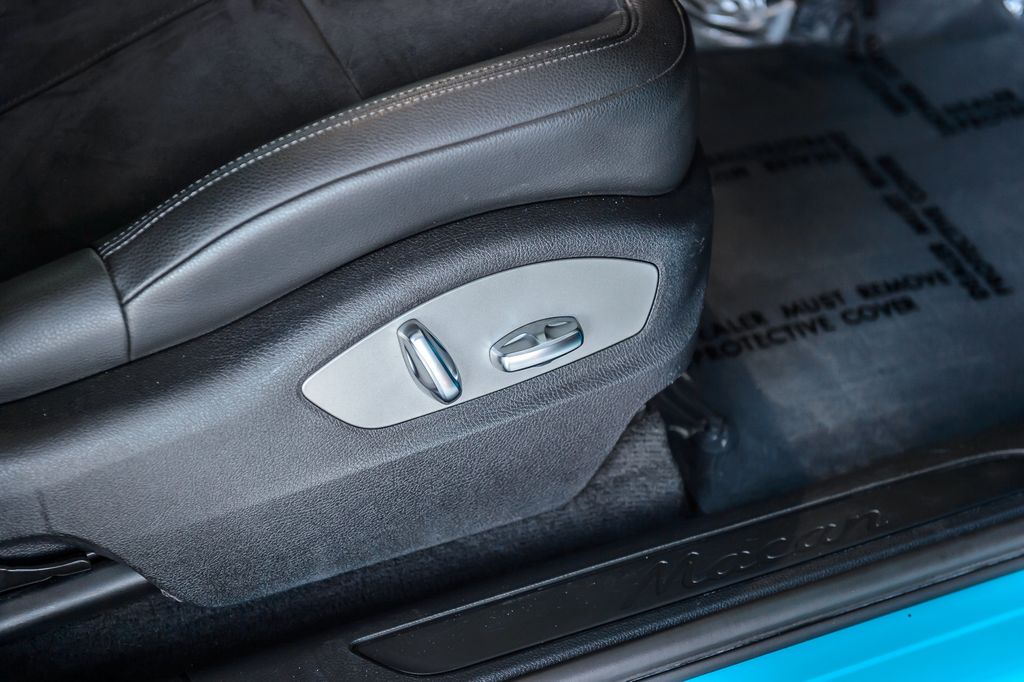 2021 Porsche Macan AWD - MIAMI BLUE - PANO ROOF - BACKUP CAM - BLUETOOTH - GORGEOUS - 22965782 - 43