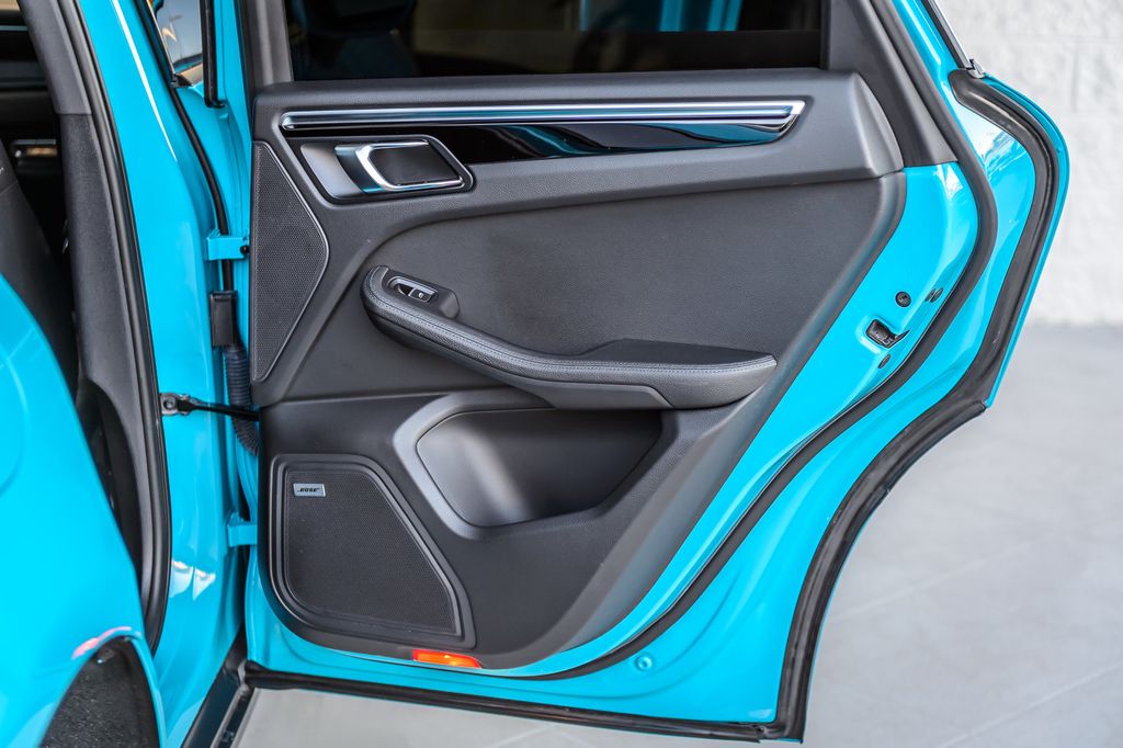 2021 Porsche Macan AWD - MIAMI BLUE - PANO ROOF - BACKUP CAM - BLUETOOTH - GORGEOUS - 22965782 - 50