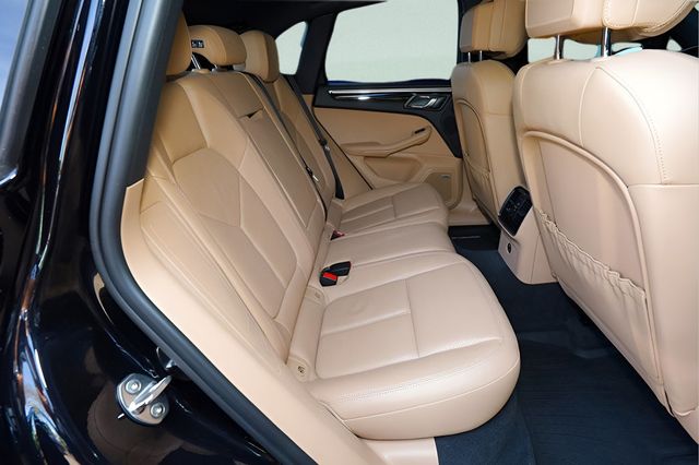 2021 PORSCHE MACAN BASE - 23022775 - 13
