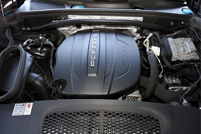 2021 PORSCHE MACAN BASE - 23022775 - 39