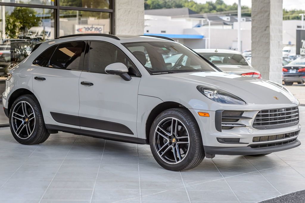 2021 Porsche Macan MACAN AWD - CHALK - NAV - PANO ROOF - BACKUP CAM - GORGEOUS - 22882126 - 3