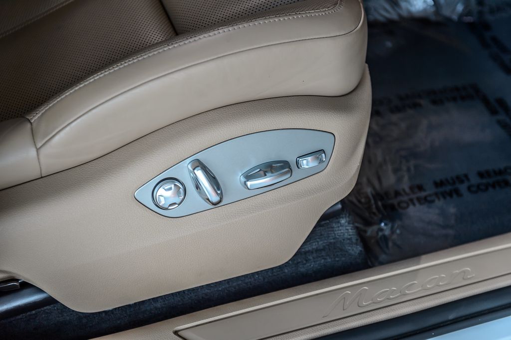 2021 Porsche Macan MACAN AWD - NAV - BACKUP CAM - DRIVER ASSIST - LOW MILES - 22946765 - 24