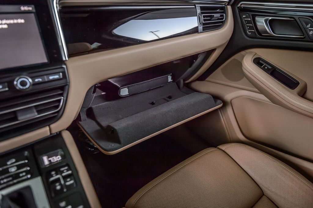 2021 Porsche Macan MACAN AWD - NAV - BACKUP CAM - DRIVER ASSIST - LOW MILES - 22946765 - 33