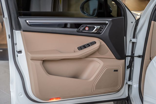 2021 Porsche Macan MACAN AWD - NAV - BACKUP CAM - DRIVER ASSIST - LOW MILES - 22946765 - 35