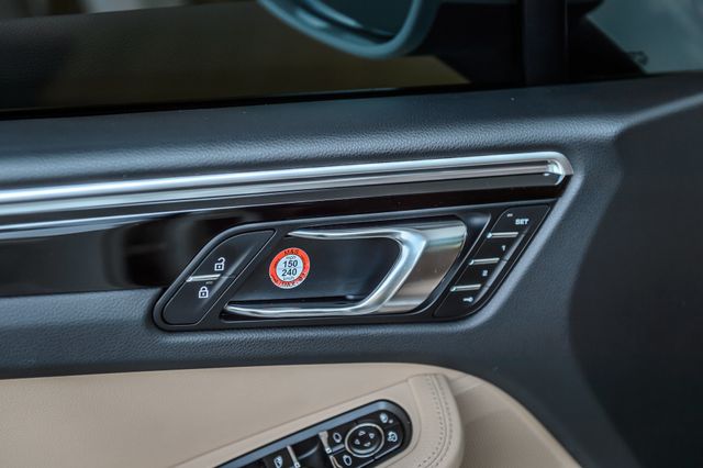 2021 Porsche Macan MACAN AWD - NAV - BACKUP CAM - DRIVER ASSIST - LOW MILES - 22946765 - 36