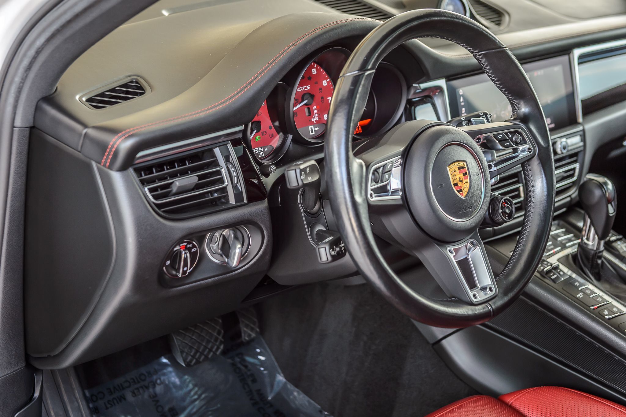 2021 Porsche Macan GTS photo 25