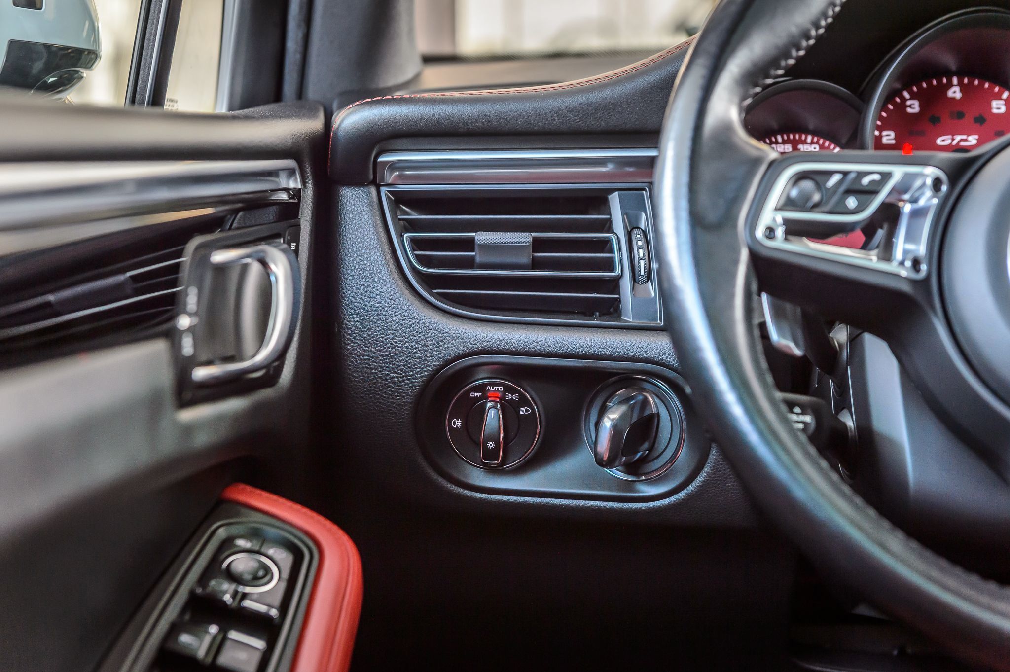 2021 Porsche Macan GTS photo 26