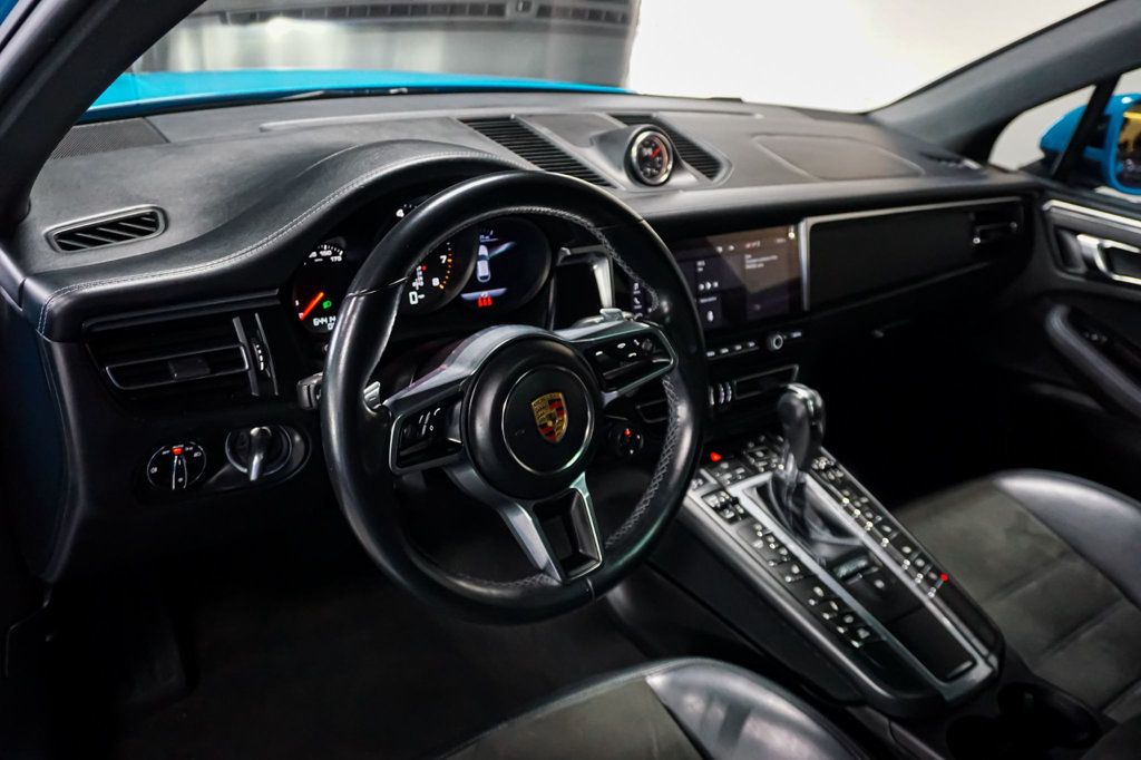 2021 Porsche Macan *Macan GTS* *Miami Blue* *Deviated Stitching Pkg* - 23037520 - 9