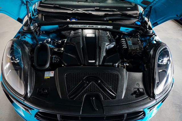 2021 Porsche Macan *Macan GTS* *Miami Blue* *Deviated Stitching Pkg* - 23037520 - 14