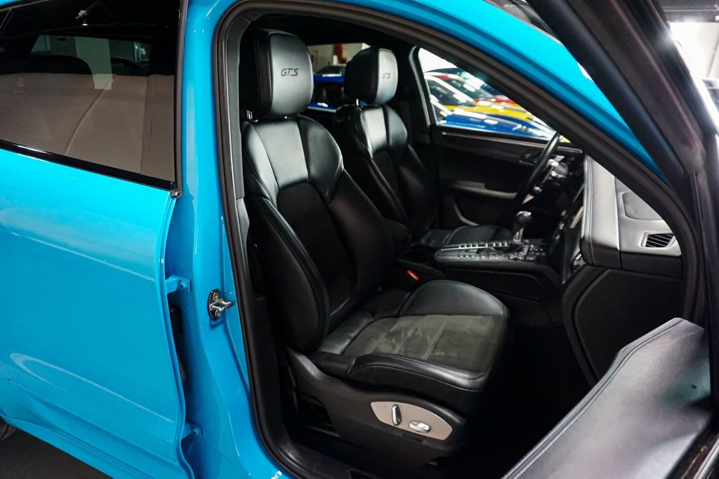 2021 Porsche Macan *Macan GTS* *Miami Blue* *Deviated Stitching Pkg* - 23037520 - 32