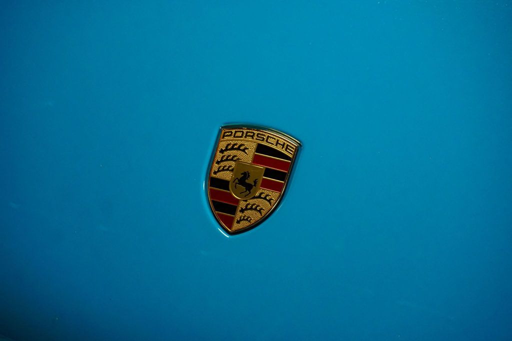 2021 Porsche Macan *Macan GTS* *Miami Blue* *Deviated Stitching Pkg* - 23037520 - 35