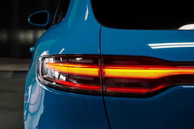 2021 Porsche Macan *Macan GTS* *Miami Blue* *Deviated Stitching Pkg* - 23037520 - 81