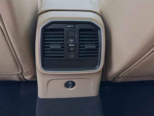 2021 Porsche Macan P2765D2 - 23051645 - 27