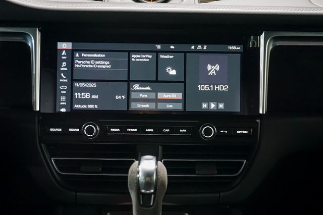 2021 Porsche Macan *PTS Brewster Green* *GTS AWD* *18-Way Seats* *$110k+ MSRP*  - 22943199 - 19