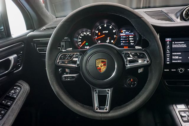2021 Porsche Macan *PTS Brewster Green* *GTS AWD* *18-Way Seats* *$110k+ MSRP*  - 22943199 - 32