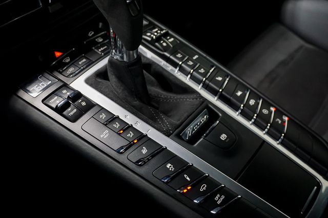 2021 Porsche Macan *PTS Brewster Green* *GTS AWD* *18-Way Seats* *$110k+ MSRP*  - 22943199 - 33