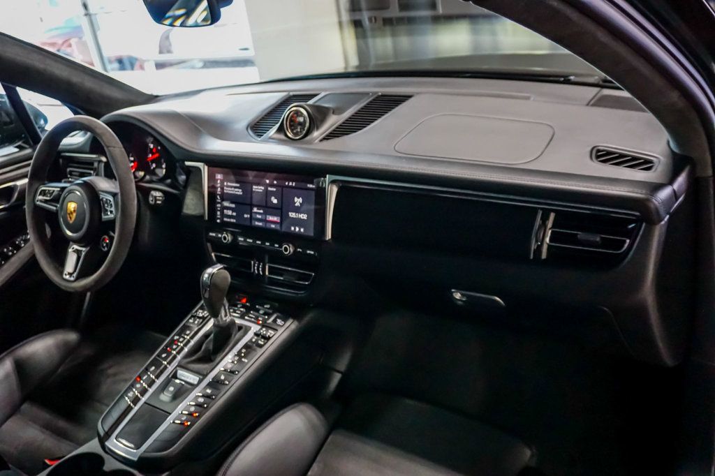 2021 Porsche Macan *PTS Brewster Green* *GTS AWD* *18-Way Seats* *$110k+ MSRP*  - 22943199 - 35