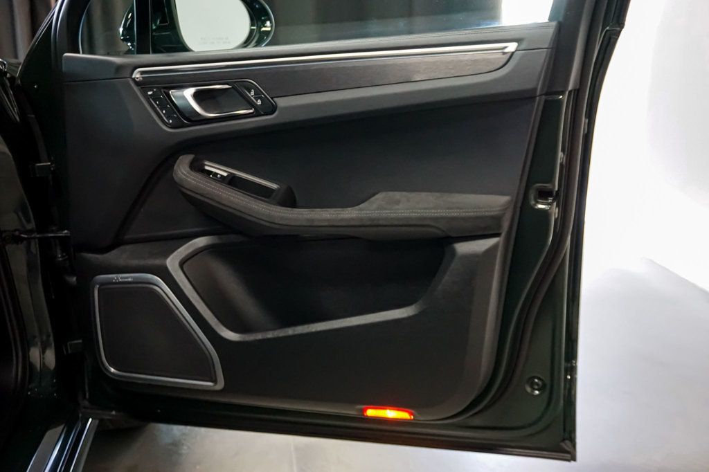 2021 Porsche Macan *PTS Brewster Green* *GTS AWD* *18-Way Seats* *$110k+ MSRP*  - 22943199 - 43