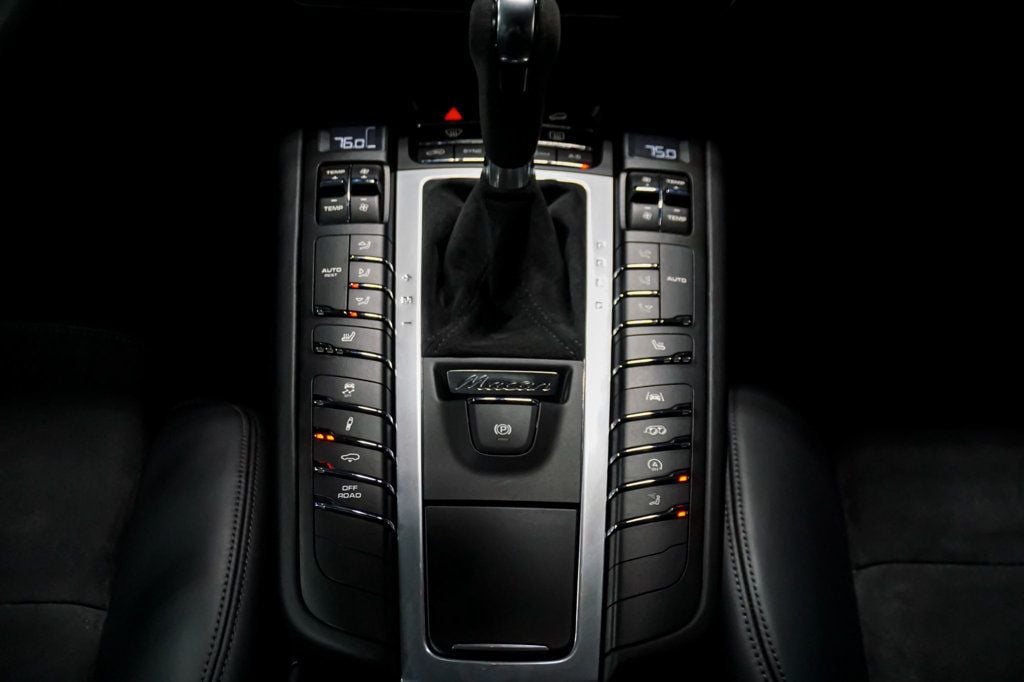 2021 Porsche Macan *PTS Brewster Green* *GTS AWD* *18-Way Seats* *$110k+ MSRP*  - 22943199 - 65