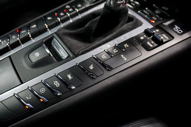 2021 Porsche Macan *PTS Brewster Green* *GTS AWD* *18-Way Seats* *$110k+ MSRP*  - 22943199 - 66