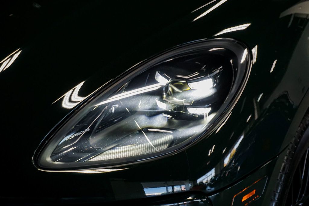 2021 Porsche Macan *PTS Brewster Green* *GTS AWD* *18-Way Seats* *$110k+ MSRP*  - 22943199 - 89