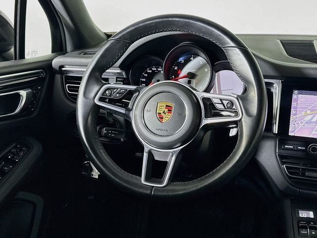 2021 Porsche Macan S - 23060990 - 11