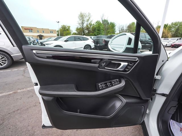2021 Porsche Macan S - 23077972 - 9
