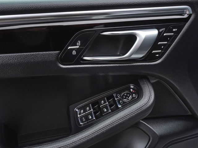 2021 Porsche Macan S - 23077972 - 10