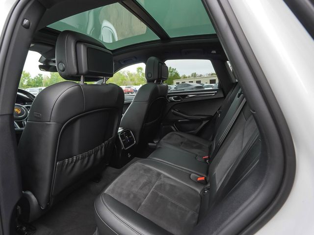 2021 Porsche Macan S - 23077972 - 35