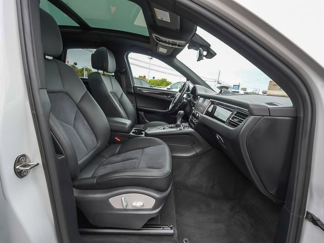 2021 Porsche Macan S - 23077972 - 43