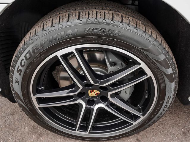 2021 Porsche Macan S - 23077972 - 7