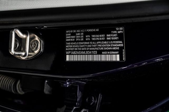 2021 Porsche Macan S AWD - 22955165 - 44