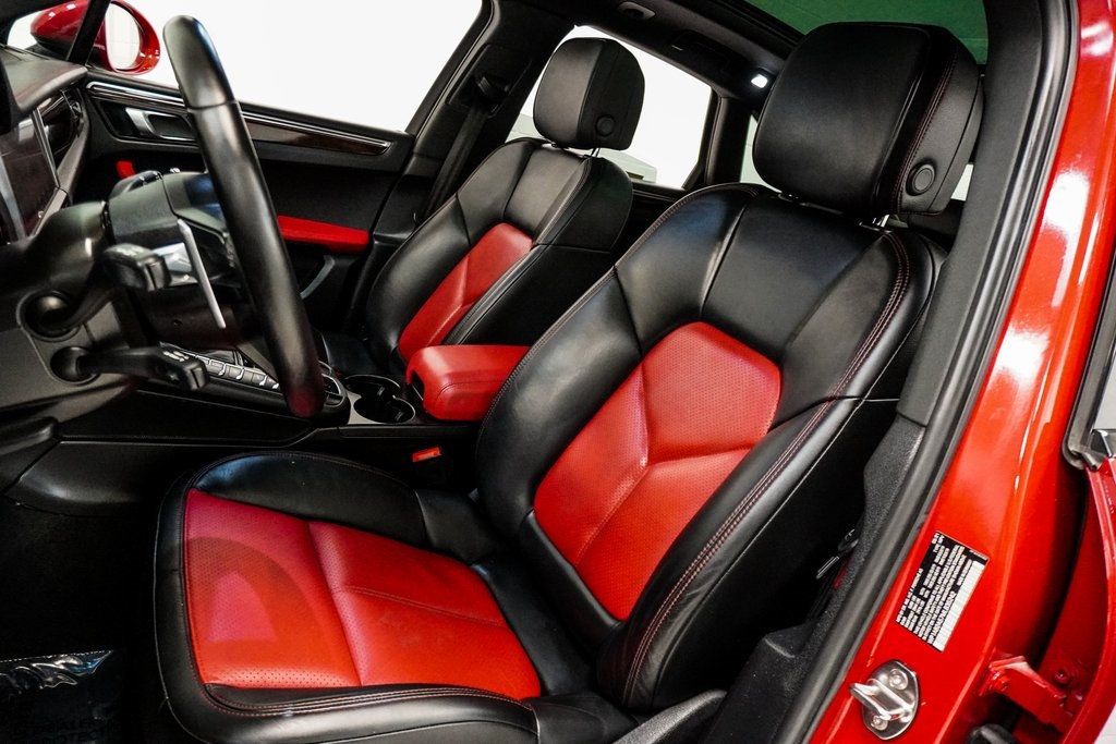 2021 Porsche Macan S photo 17