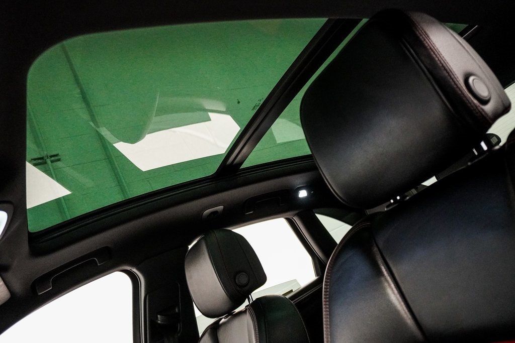 2021 Porsche Macan S photo 19
