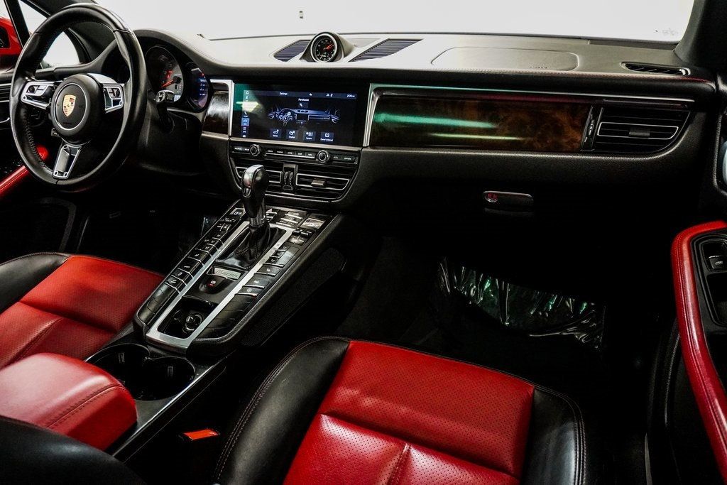 2021 Porsche Macan S photo 25