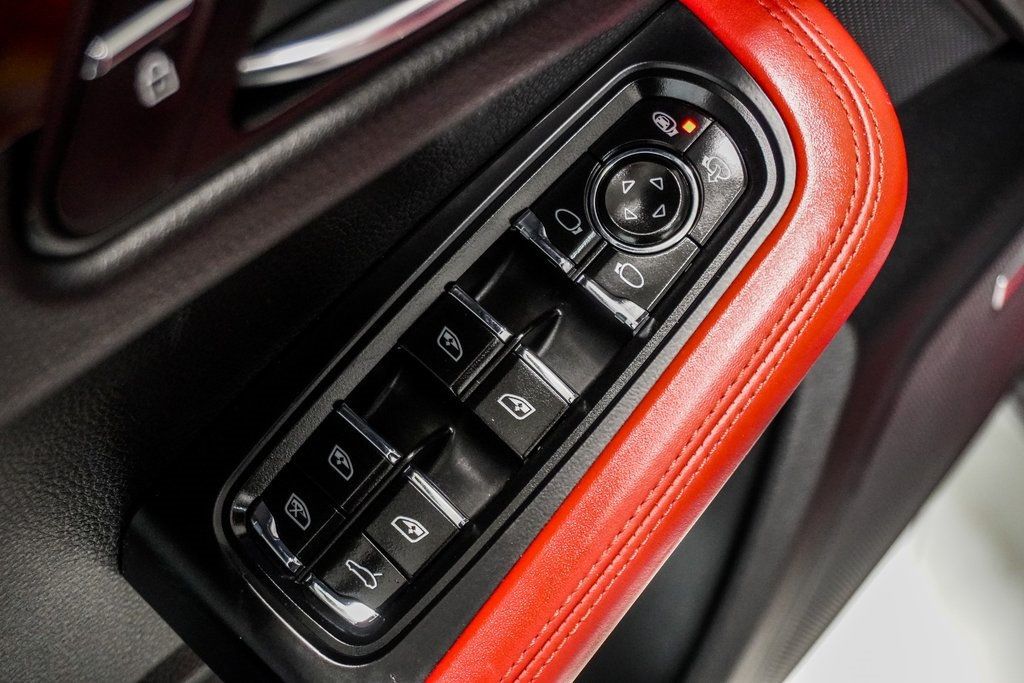 2021 Porsche Macan S photo 37